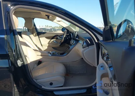 2016 Mercedes-Benz C 300 Luxury 4Matic from USA, damaged, VIN 55SWF4KB1GU137280